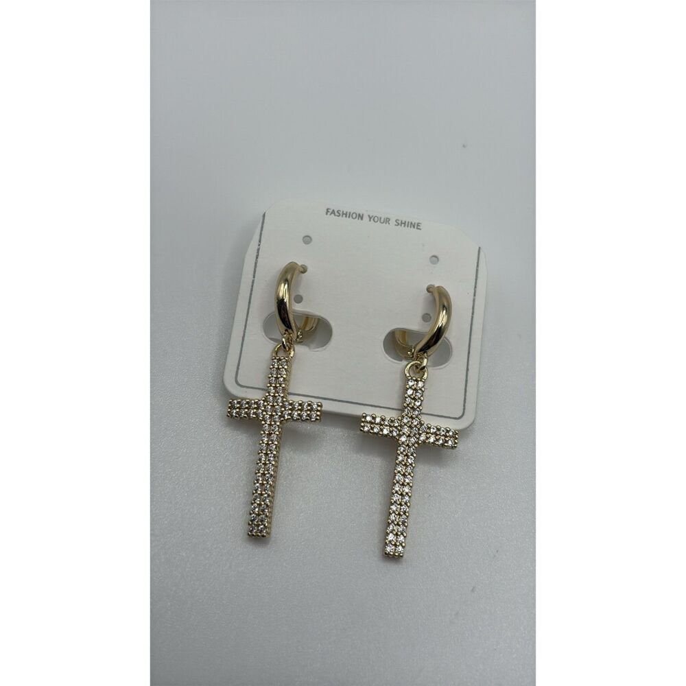 Hermosa aretes chapados en oro